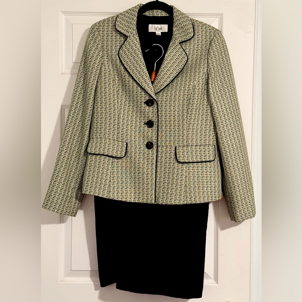Le Suit Green and Black Tweed Blazer